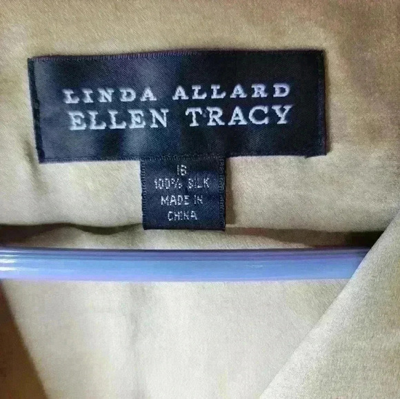 Vintage Linda Allard for Ellen Tracy 100% Silk button-down, long sleeve blouse. - Picture 2 of 3